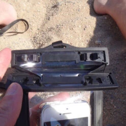 KIT COMPLET POCHETTE ETANCHE SMARTPHONE SEAWAG NOIRE NOIR/BLEU -Intex || Railblaza || Minn Kota Soldes kit complet pochette etanche smartphone seawag noire noir bleu 4