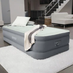 MATELAS GONFLABLE INTEX FIBER TECH 1 PLACE 7 MATELAS GONFLABLE INTEX FIBER TECH 1 PLACE -Intex || Railblaza || Minn Kota Soldes matelas gonflable intex fiber tech 1 place 2